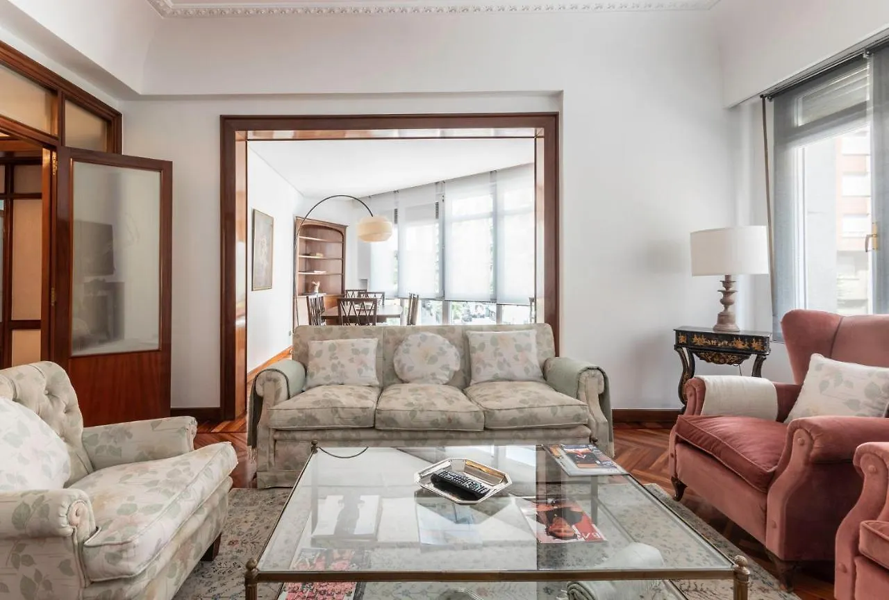 Apartment Elegancia Con Diseno Clasico Bilbao Spain